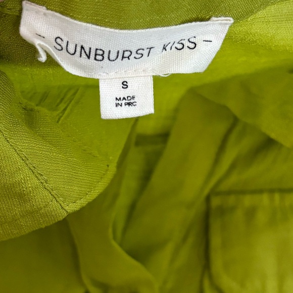 Chartreuse Blouse - Picture 2 of 3